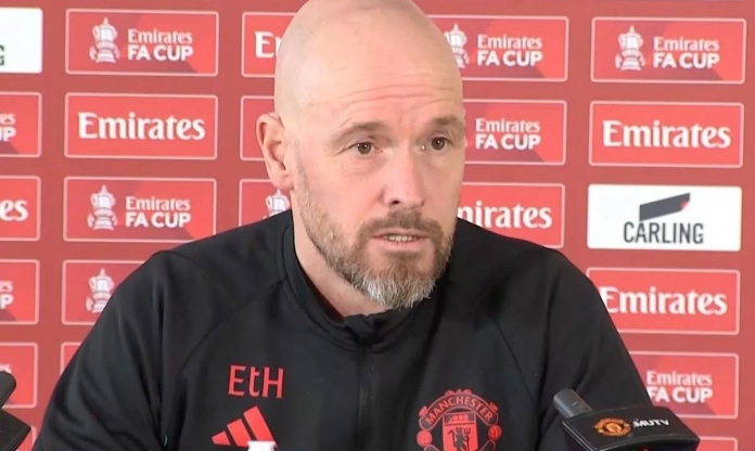 Erik Ten Hag cảnh báo Jim Ratcliffe đừng nên can thiệp vào việc của ông