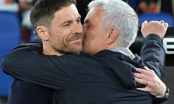 Jose Mourinho chỉ thẳng lý do khiến Xabi Alonso xuất sắc như hiện nay