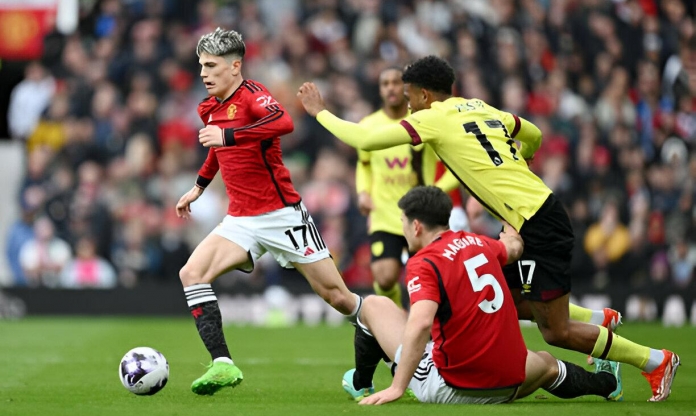 Sai lầm Onana, MU phải chấp nhận chia điểm trước Burnley