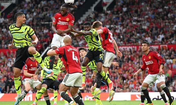 Bùng nổ tranh cãi, điểm may mắn nhất giúp Arsenal thắng MU được chỉ ra