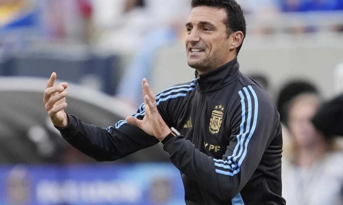 HLV Scaloni làm rõ lo ngại chấn thương của Messi trước Copa America