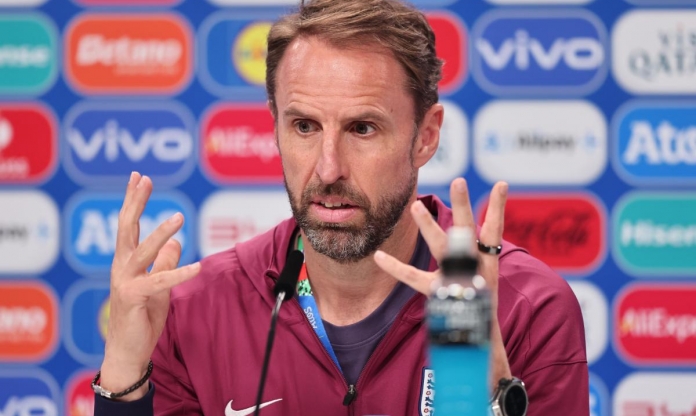 Gareth Southgate khẳng định 'làm ngơ' trước mọi chỉ trích