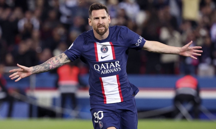 Khó khăn tài chính, Barca sẽ mượn Messi từ 'CLB tương lai' ?