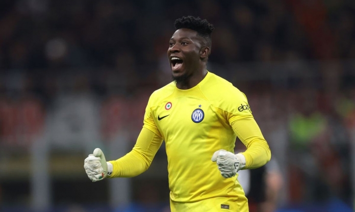 Chelsea muốn dùng 'tiền đạo phòng ngự' để đổi lấy Onana
