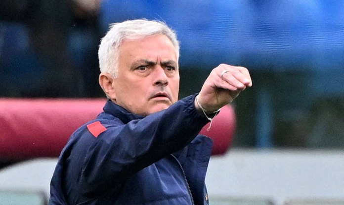 Khẳng định tương lai, Mourinho liên hệ MU để chiêu mộ trò cũ ngỗ ngược