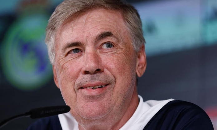 Bị FIFA ngó lơ, Ancelotti tiết lộ phản ứng khó đỡ của 'quái thú đường biên'