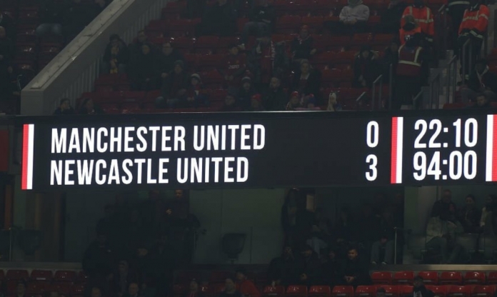 Huyền thoại MU cho Old Trafford danh xưng đầy niềm đau, ca ngợi luôn đối thủ
