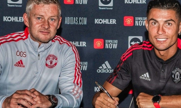 Solskjaer xót xa khi chứng kiến cách Ronaldo rời MU