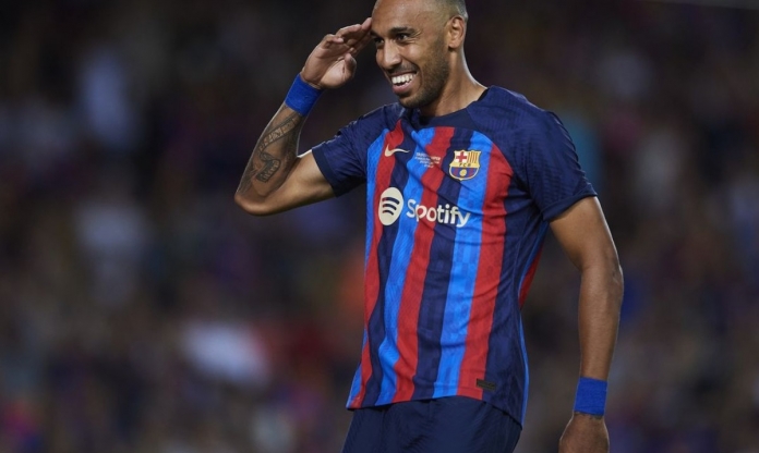 CHÍNH THỨC: Cựu sao Barca đi vào lịch sử Europa League