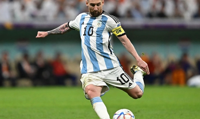 Messi diện 'đôi cánh' Argentina trước thềm MLS 2024