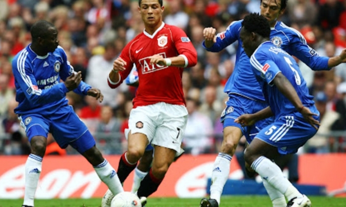 Duy trì đỉnh cao tuổi 39, Ronaldo nhận được sự ngưỡng mộ của kình địch cũ