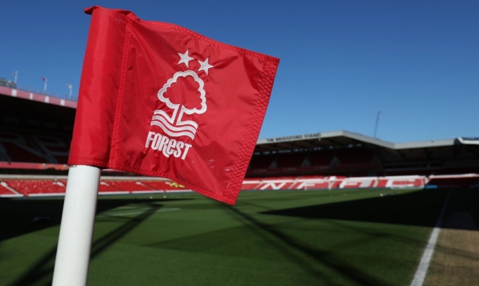 CHÍNH THỨC: Nottingham Forest bị trừ điểm, nguy cơ xuống hạng trước mắt