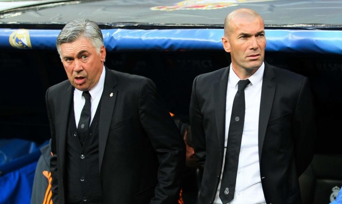 HLV Ancelotti tiết lộ từng bất lực khi 'xử lý' Zidane
