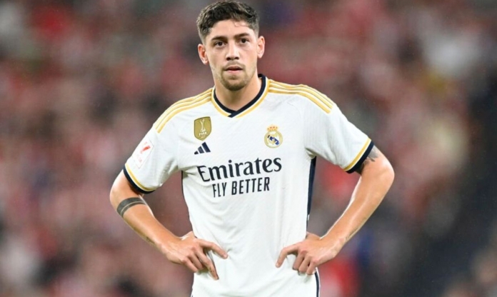 Tiền vệ hàng đầu Real Madrid bị Arsenal 'đuổi việc' sau 1 tuần