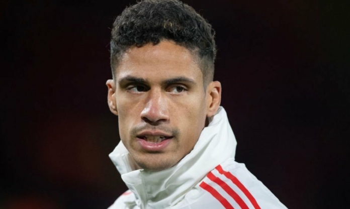 Varane vắng mặt bất ngờ, lý do khiến người hâm mộ thở phào