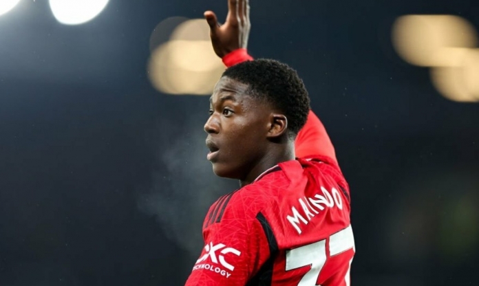 'Tiểu Pogba' ra mắt hoàn hảo, huyền thoại MU hết lời khen ngợi nhưng vẫn nói điều quan trọng nhất