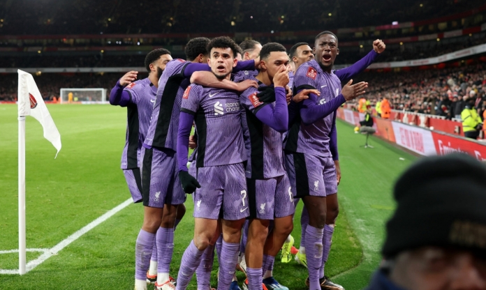 Tận dụng cơ hội kém cỏi, Liverpool khiến Arsenal nếm trái đắng