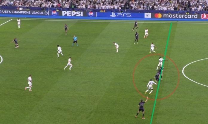 Bayern gỡ hòa tại sao trọng tài không công nhận và không check VAR?