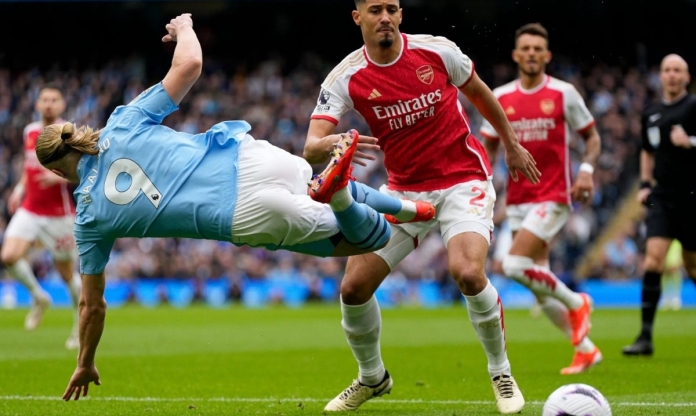 William Saliba: 'Arsenal tấn công và phòng thủ tốt nhất Ngoại hạng Anh'