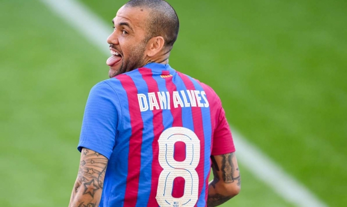 Cựu sao Barca, Davi Alves đối diện án tù