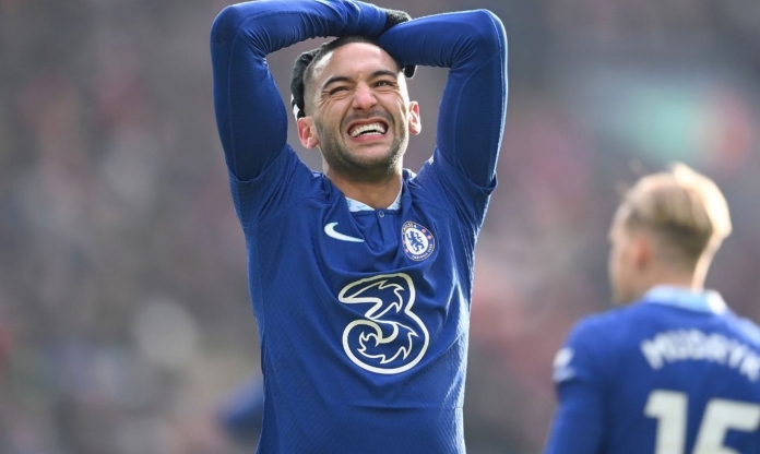 Bị Al Nassr ruồng bỏ, Ziyech tiếp tục mắc kẹt ở Chelsea vì lý do khó đỡ