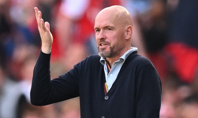 Erik ten Hag bị chê không đủ trình giúp MU đua vô địch Premier League