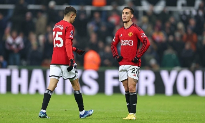 Gục ngã trước Newcastle, MU phá kỷ lục buồn tồn tại hơn nửa thế kỷ