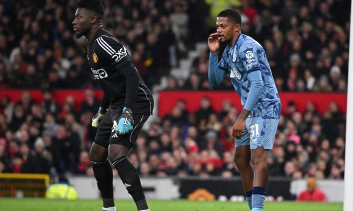 Tò mò đòn tâm lý của tiền vệ Aston Villa khiến Onana nhận bàn thua