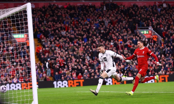 HLV Klopp nói về 'bàn thắng được tặng' của Darwin Nunez