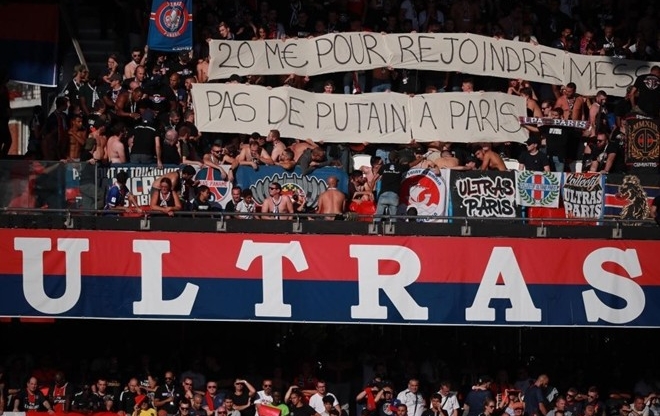 Ultras PSG gửi lời đe doạ 'cực gắt' đến Barca trước thềm đại chiến C1
