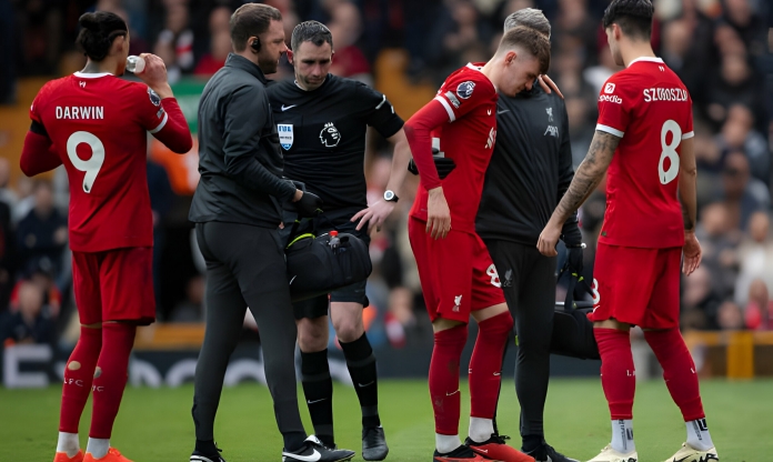 Nội bộ Liverpool lục đục sau hai thất bại cay đắng liên tiếp