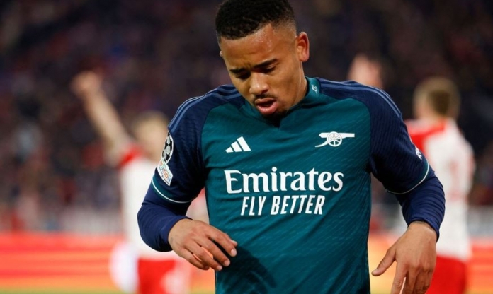 Sao Arsenal bị chỉ trích dữ dội vì hành động sau trận thua Bayern Munich