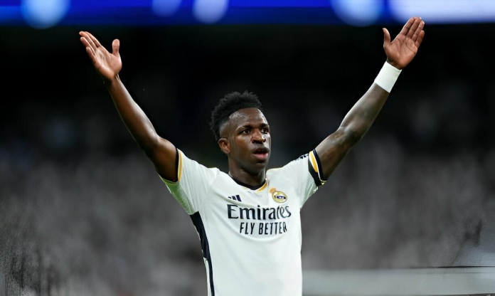Hàng công liên tục nổ súng, Real Madrid đè bẹp Alaves trên sân nhà