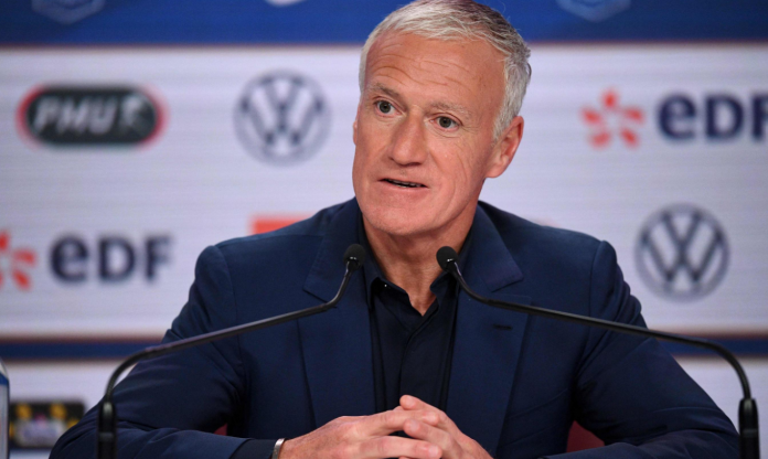 Deschamps lên tiếng đáp trả khi bất ngờ gọi Kante quay lại tuyển Pháp