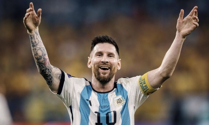 Messi vượt mặt huyền thoại Ali Daei, áp sát kỷ lục ghi bàn của Ronaldo