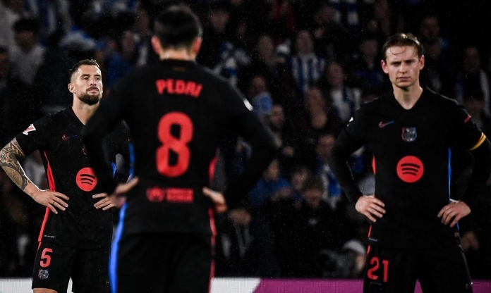 CĐV Barca nổi giận lôi đình sau trận thua Real Sociedad: 'Một vụ cướp'
