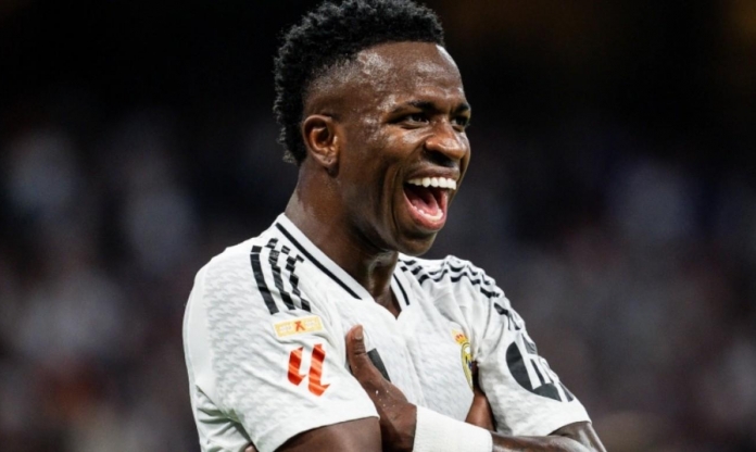 Vinicius sánh ngang Ronaldo, đi vào lịch sử Real Madrid với tư cách số 1