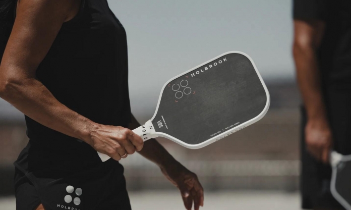 Vợt Pickleball Holbrook Aero T Metallic: Bí quyết cho cú đánh mạnh mẽ và kiểm soát xuất sắc