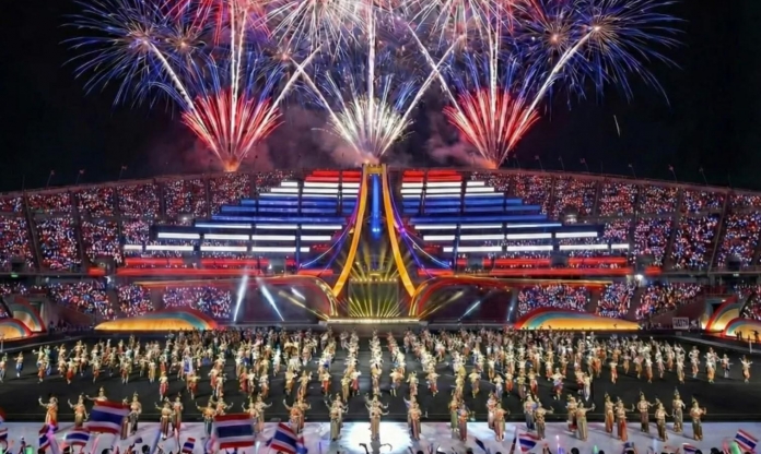 CĐV Đông Nam Á tranh cãi nảy lửa về loạt sự cố ở lễ khai mạc SEA Games 33