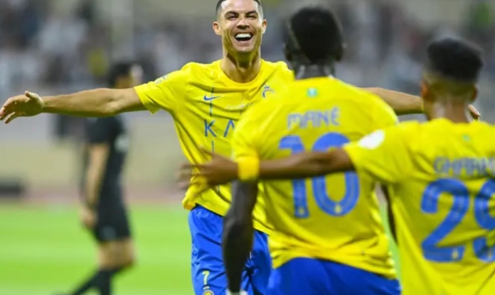 Soi bảng lương Al Nassr: Ronaldo chơi một ngày hơn đồng đội 'cày' cả năm