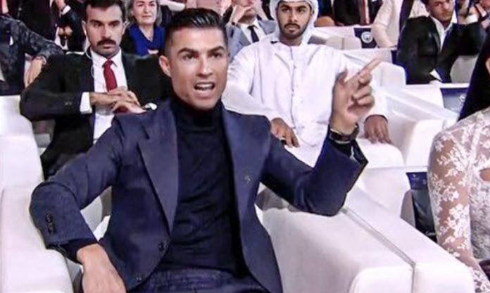Ronaldo bị chê 'giả tạo' khi Haaland giành Quả bóng vàng Dubai