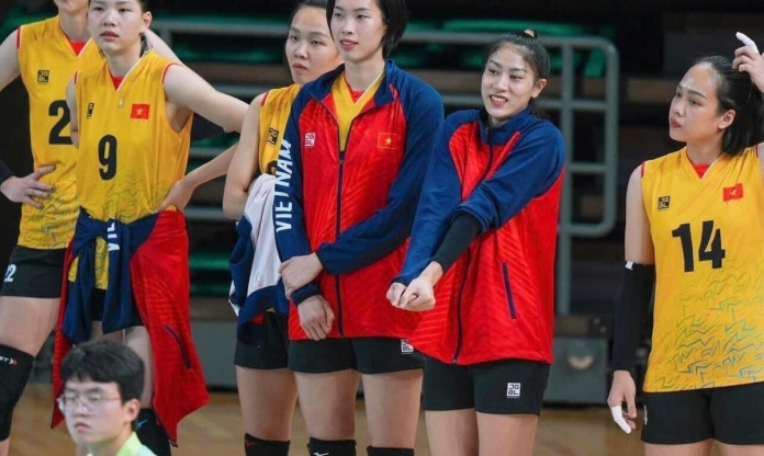Thanh Thúy gánh đội ‘còng lưng’, NHM bóng chuyền nữ Việt Nam bức xúc