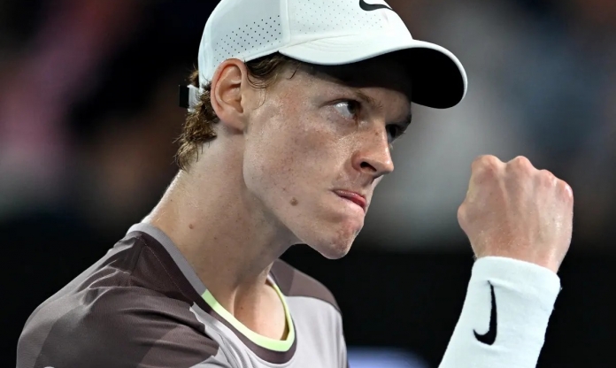 Jannik Sinner đứng trước cột mộc lịch sử nếu đánh bại Novak Djokovic