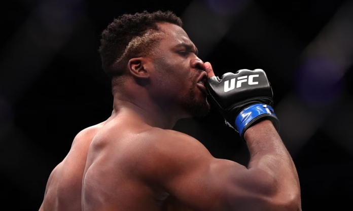 Francis Ngannou chỉ thẳng sự khác biệt giữa Anthony Joshua và Tyson Fury