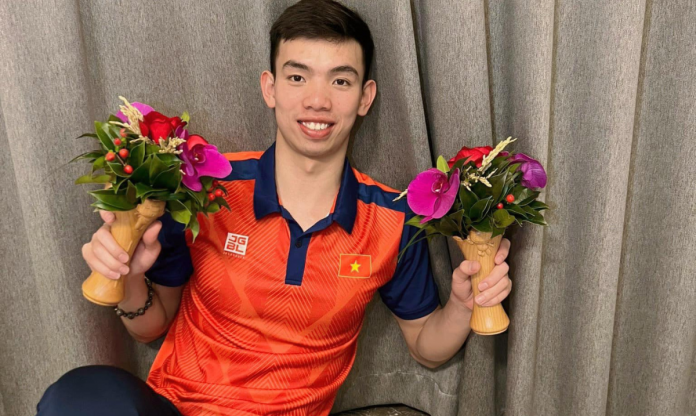 Nguyễn Huy Hoàng 'sáng cửa' với suất dự Olympic thứ hai