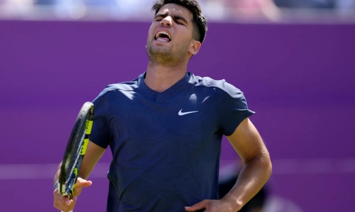 Alcaraz thua sốc trước thềm Wimbledon