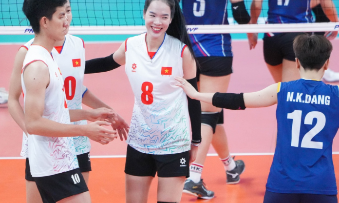 Bóng chuyền nữ Việt Nam thận trọng trước trận tứ kết gặp Philippines