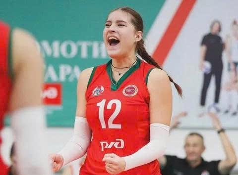 Đội bóng chuyền nữ VietinBank chiêu mộ tay đập nước Nga