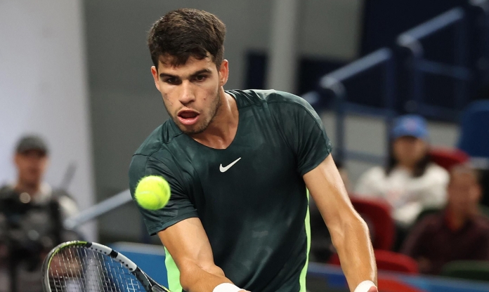 Vòng 1/16 Thượng Hải Masters 2023: Alcaraz nhọc nhằn thắng lợi, Tsitsipas, Fritz dừng cuộc chơi