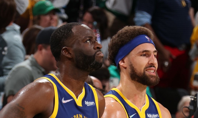 2 ngôi sao của Golden State Warriors đi tắm sớm ngay trong hiệp 1 vì hành động phi thể thao